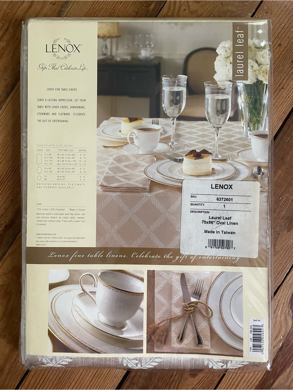 Lenox Laurel Leaf Oval Tablecloth - Picture 3 of 3